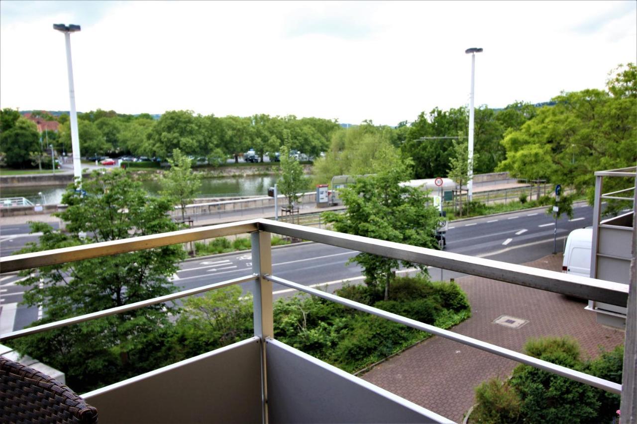 Luxury City Apartment - View Of River And Castle Wurzburgo Exterior foto