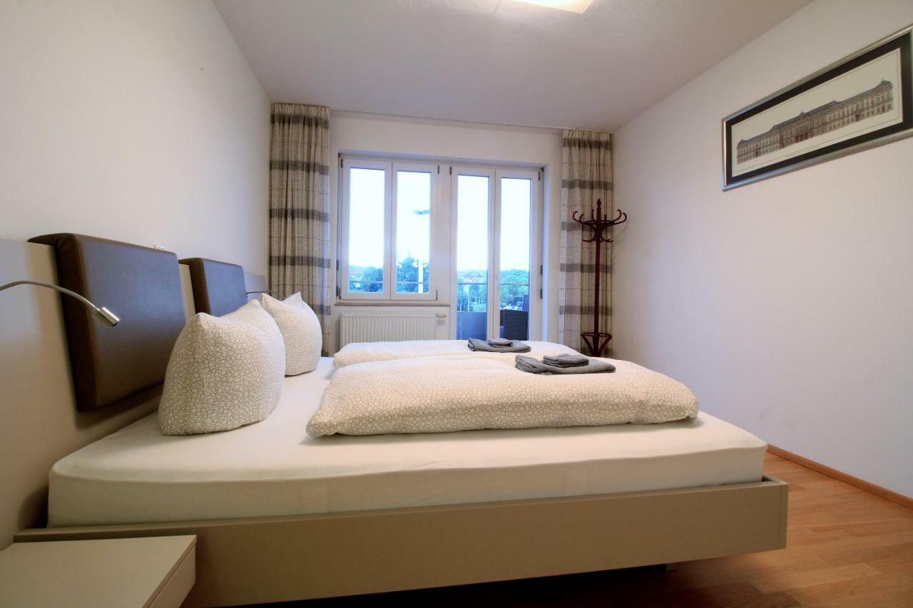 Luxury City Apartment - View Of River And Castle Wurzburgo Exterior foto